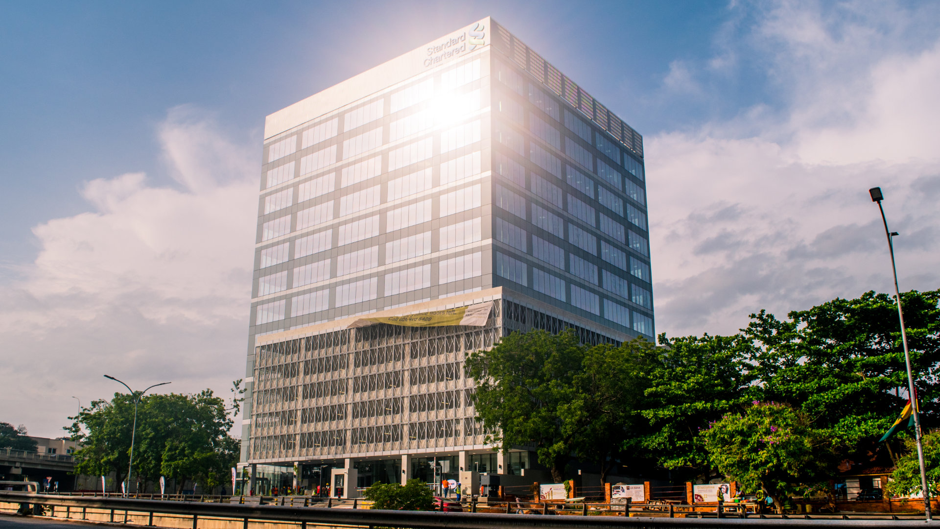 STANDARD CHARTERED HEAD OFFICE